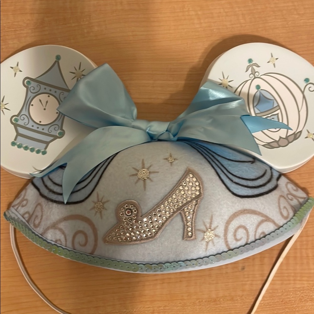 Cinderella Themed Mouse Ears with Blue Bow